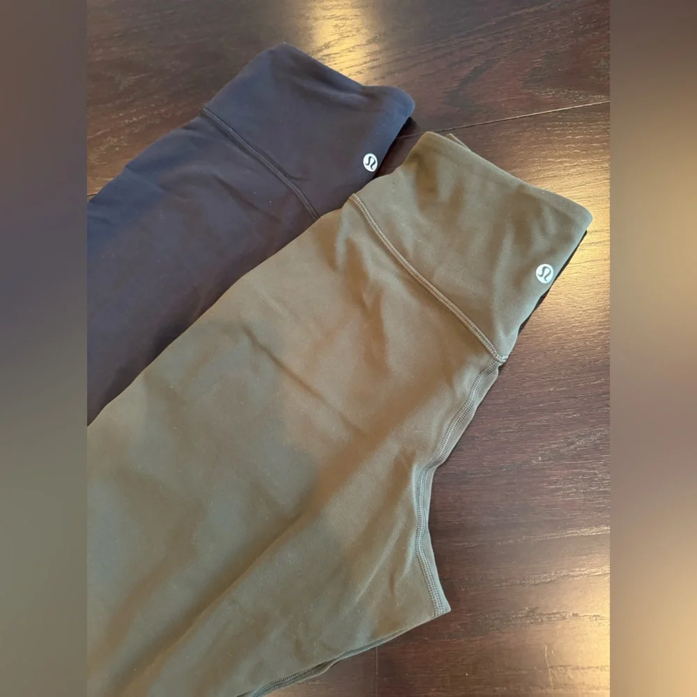 Bundle of 2 Lululemon Align High Rise Cropped Jogger 21” (Dark Olive + Black) - Picture 8 of 14